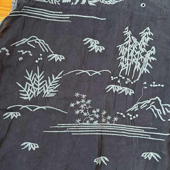 Johnny Was Winnie Patchwork Navy Blue Embroidered Tunic Size Medium - Picture 11 of 16